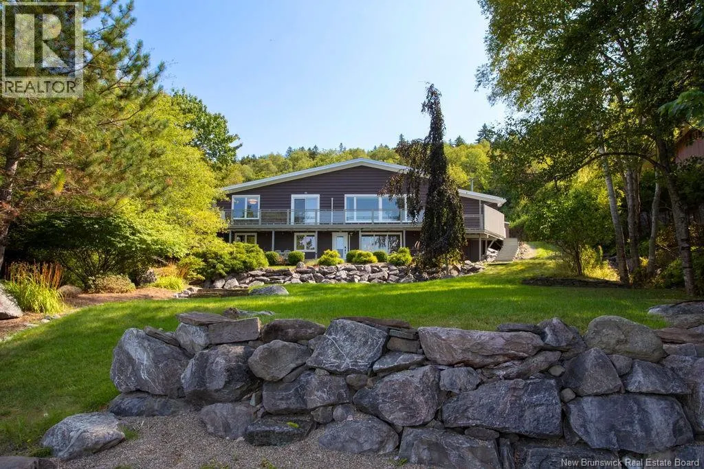 1005 KENNEBECASIS Drive