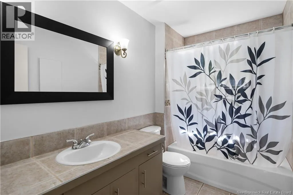 1235 Vanier