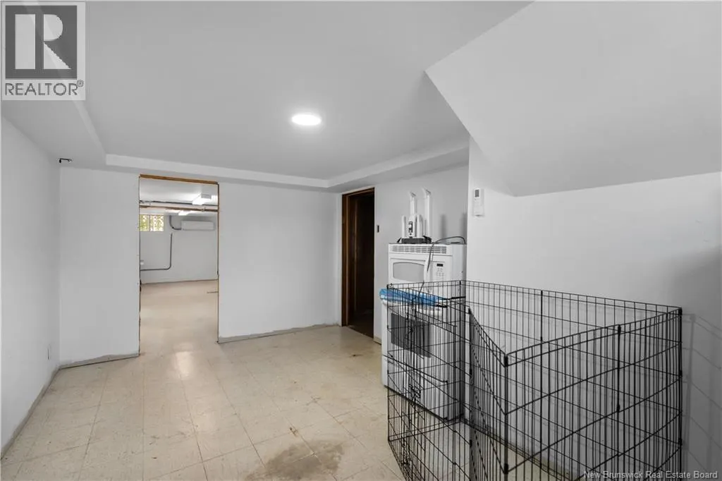1235 Vanier