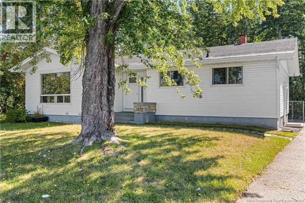 1235 Vanier
