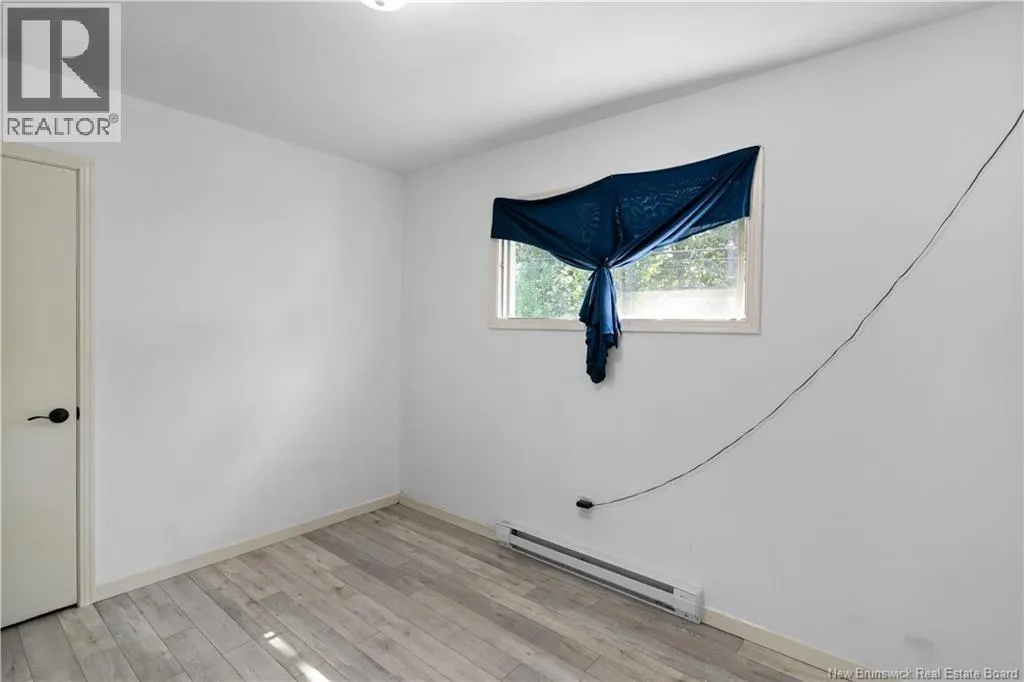 1235 Vanier