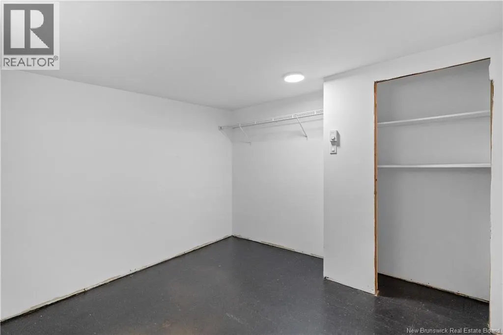 1235 Vanier