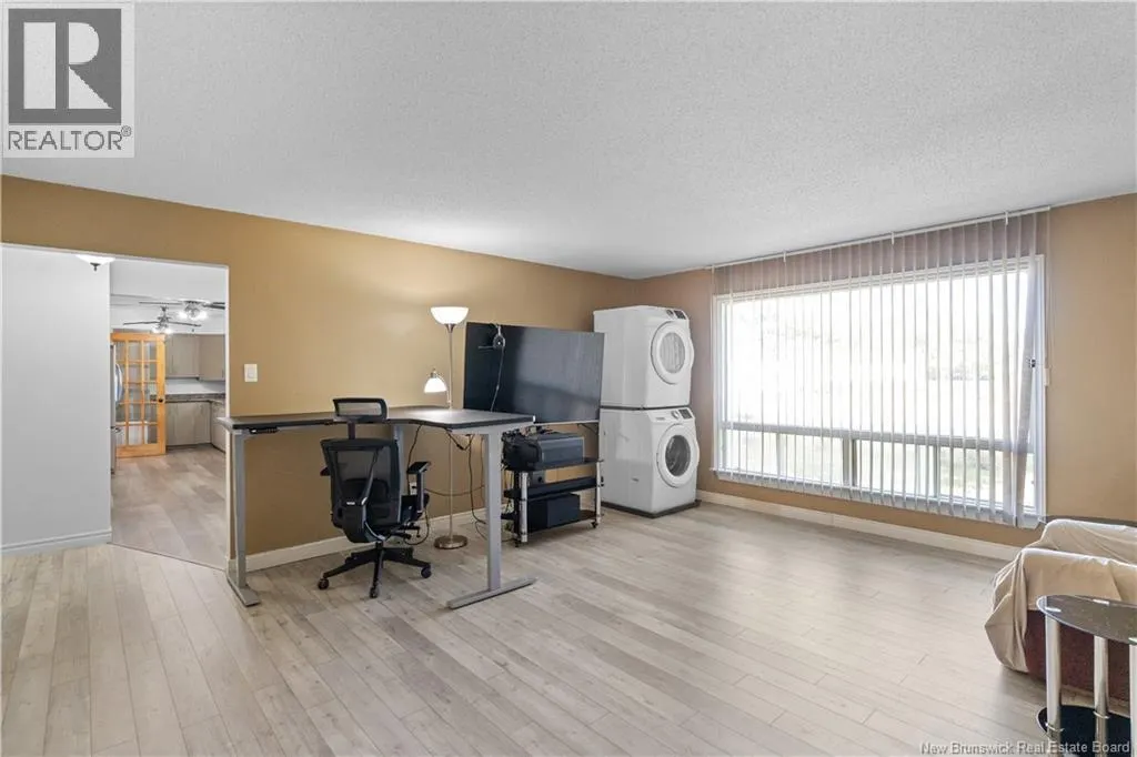 1235 Vanier