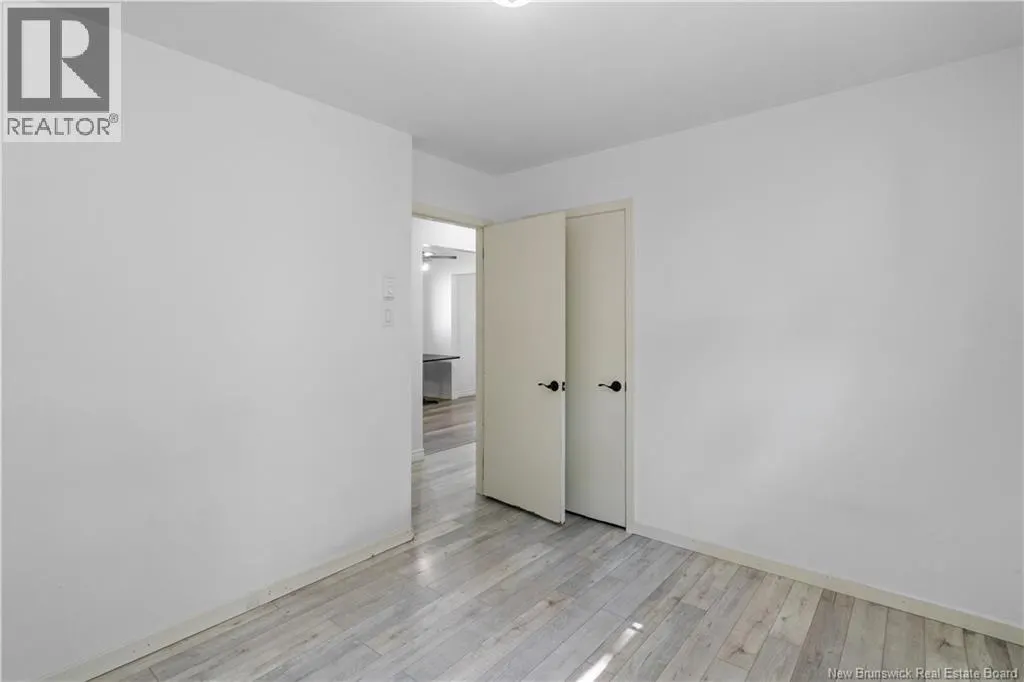 1235 Vanier