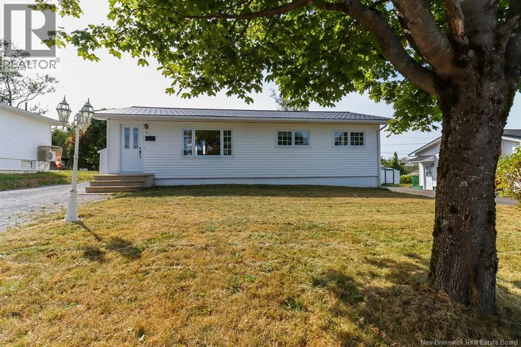 12 Alpine Street