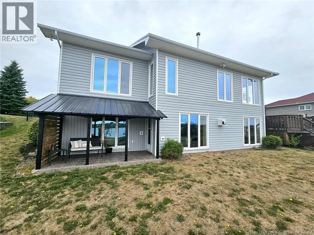 1295 Riverside
