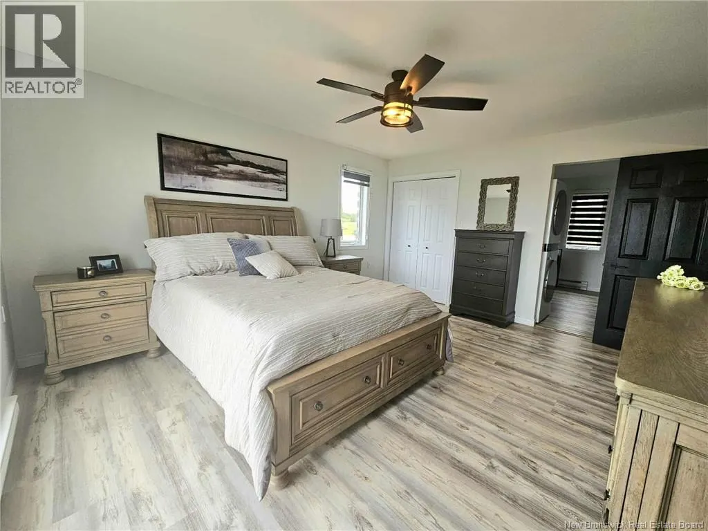 1295 Riverside