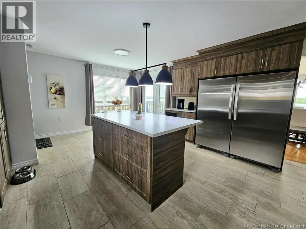 1295 Riverside