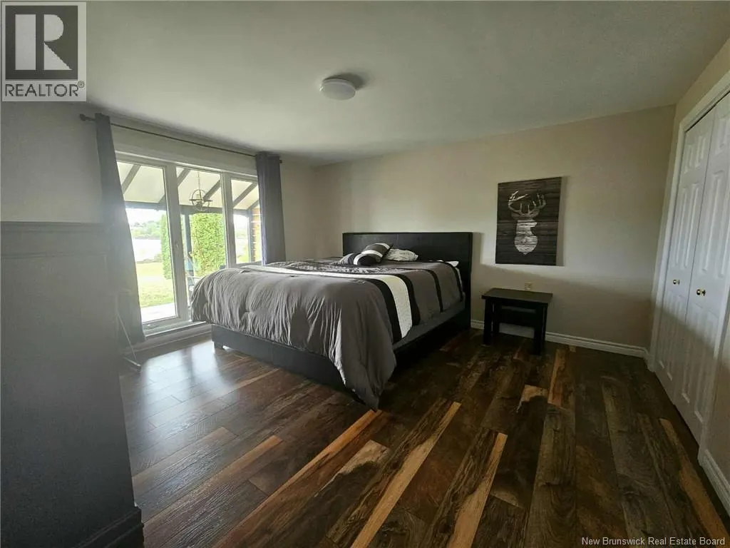 1295 Riverside
