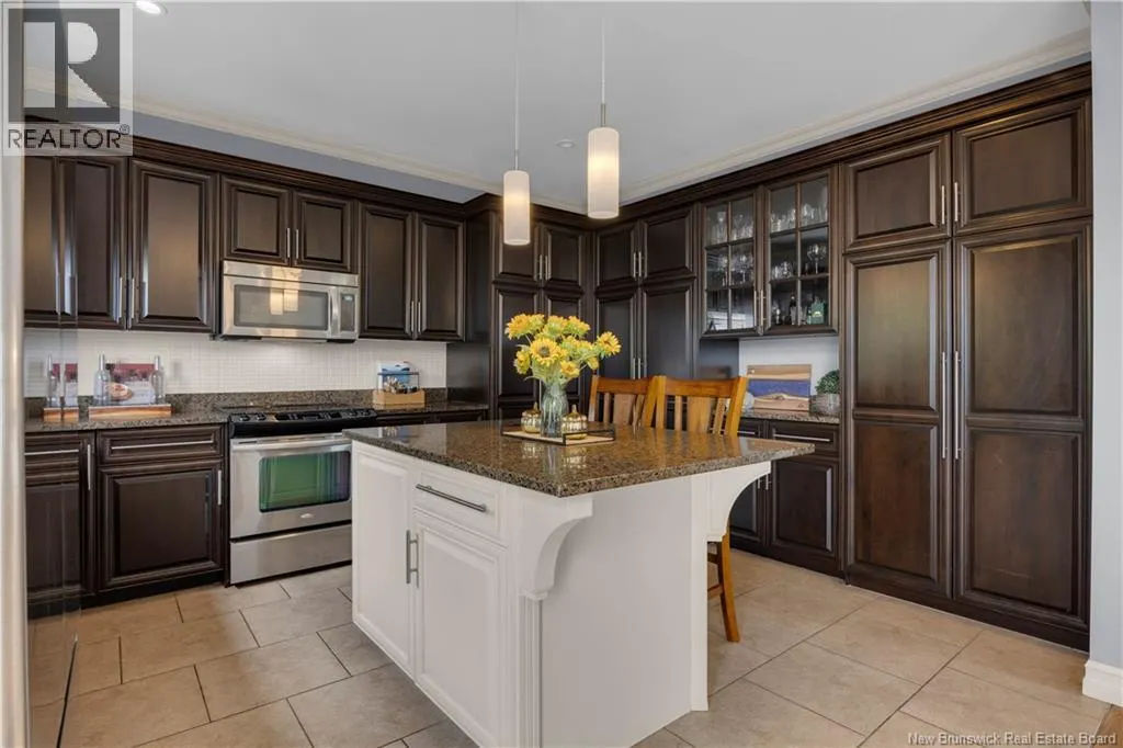 15 Roatan Way