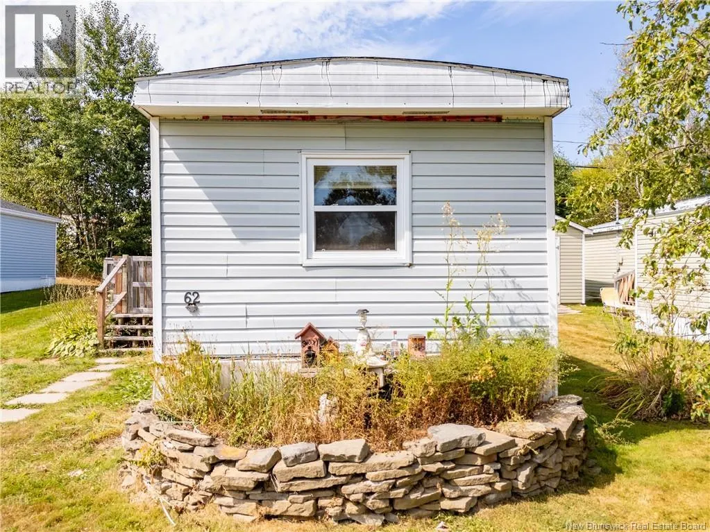 62 Hedgeview Drive