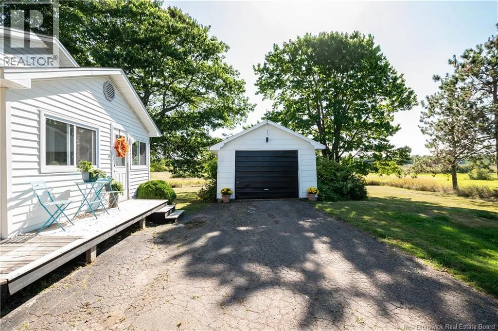 84 Old Post Road