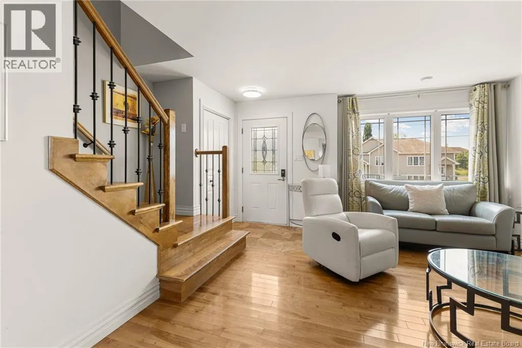 15 Myriam Crescent