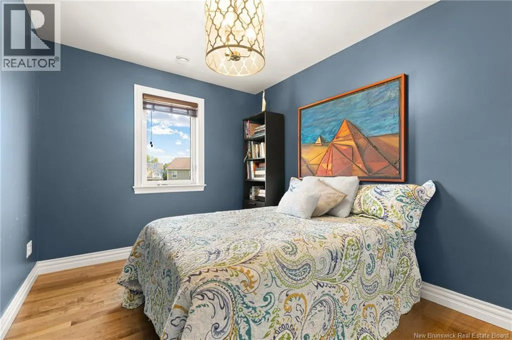 15 Myriam Crescent
