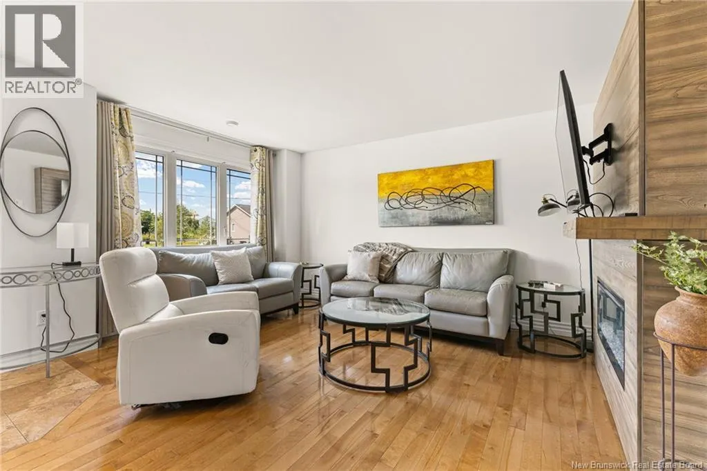 15 Myriam Crescent