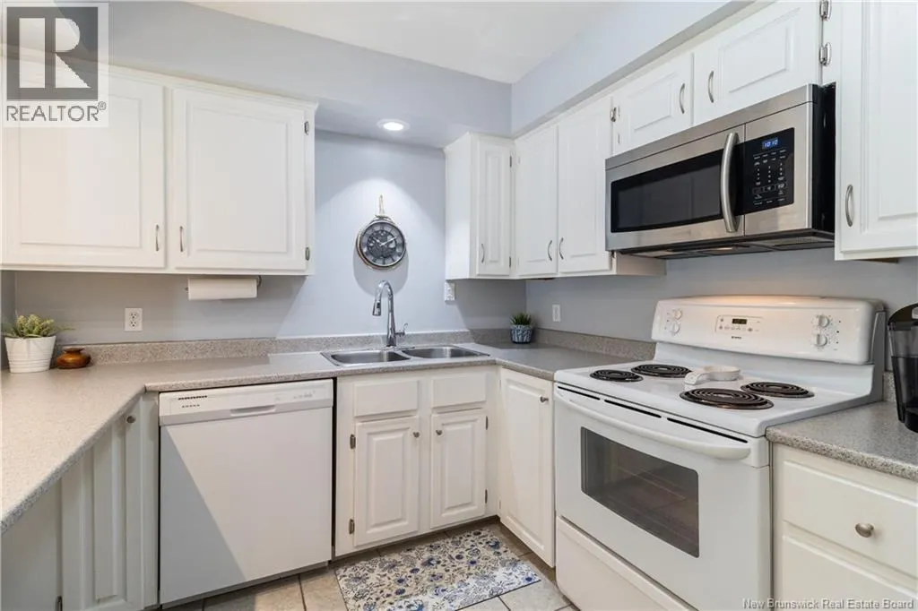 6 Angelview Court