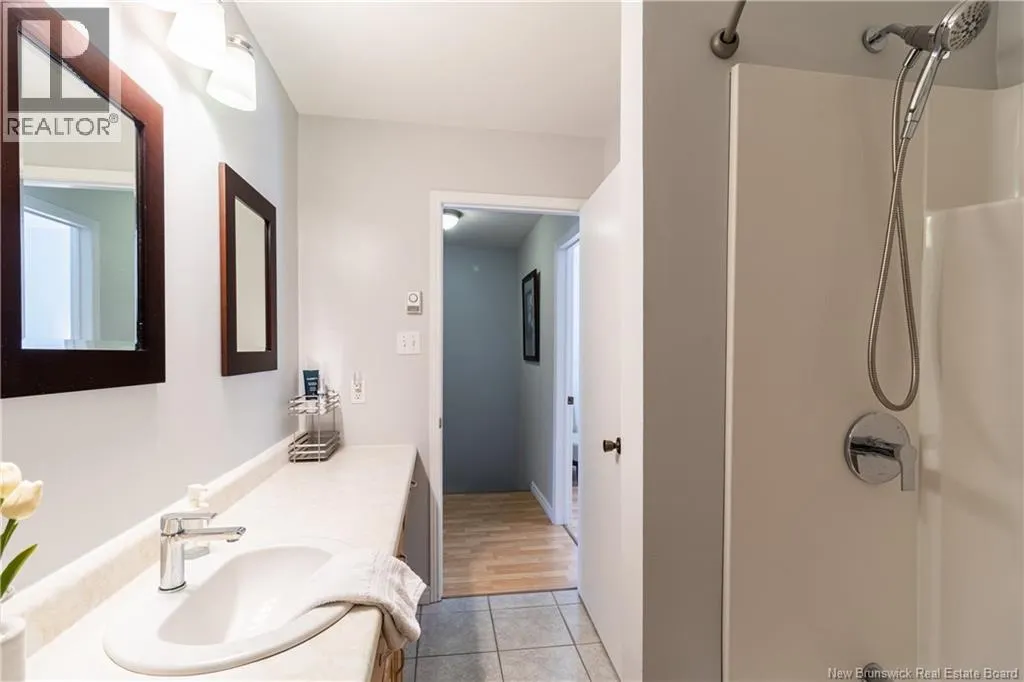 6 Angelview Court