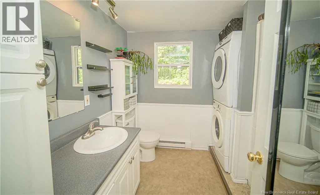 38 Mowrey Lane