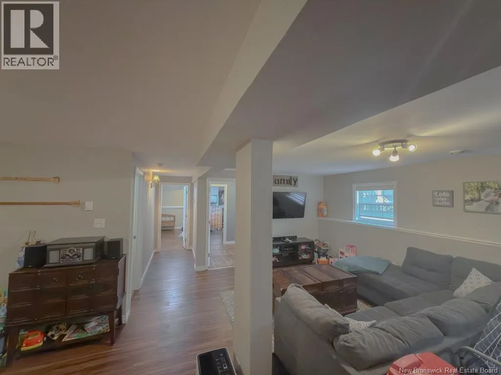 8 Azalea Court