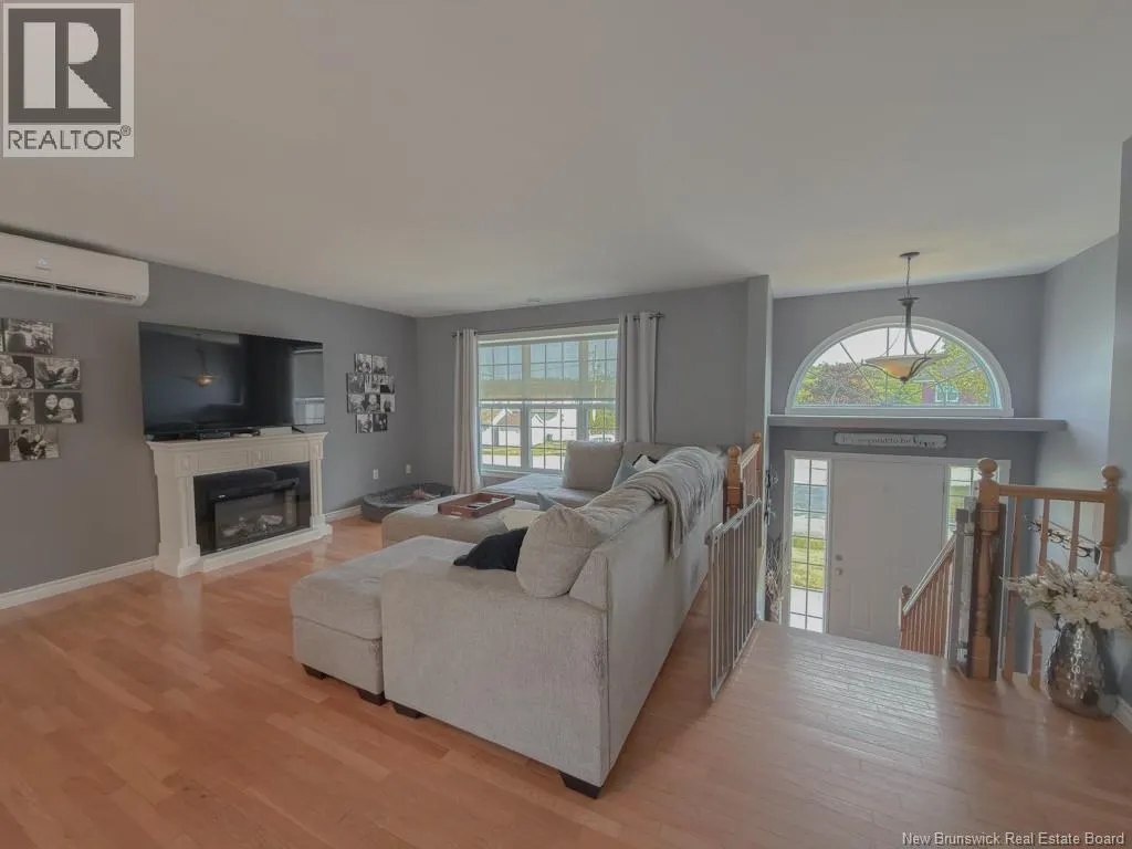 8 Azalea Court