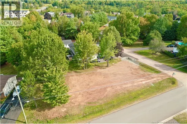 24-1 Coach House Lane