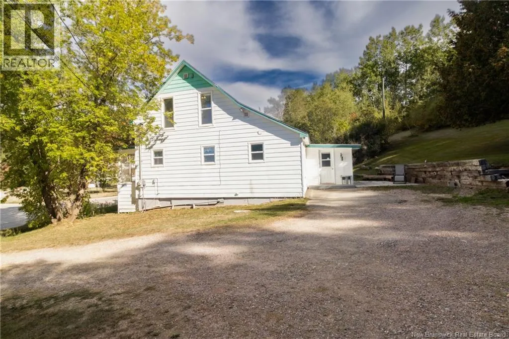 942 Waterford Road