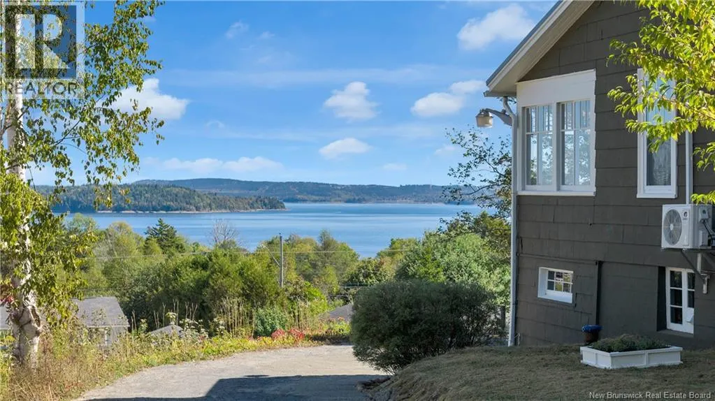 102 Woolastook Drive