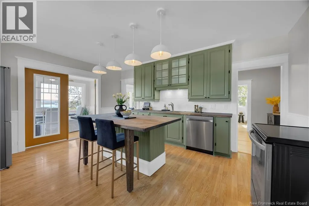 102 Woolastook Drive