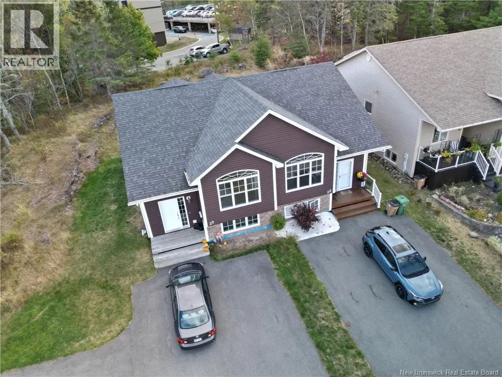 32 Macauley Avenue