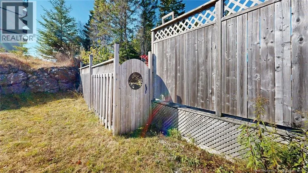 32 Macauley Avenue
