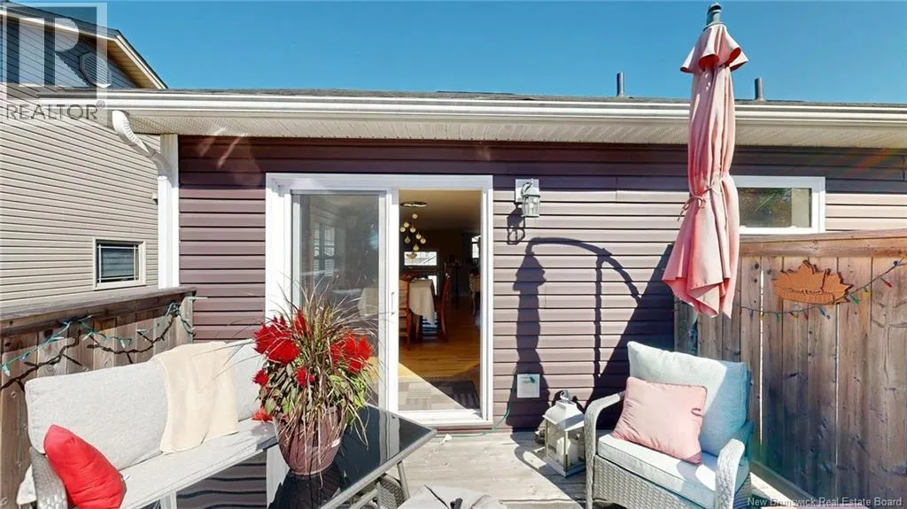 32 Macauley Avenue