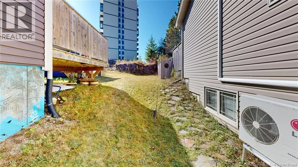 32 Macauley Avenue