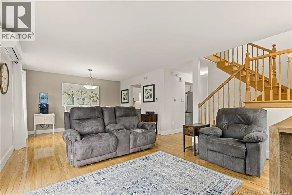14 Firmin Crescent