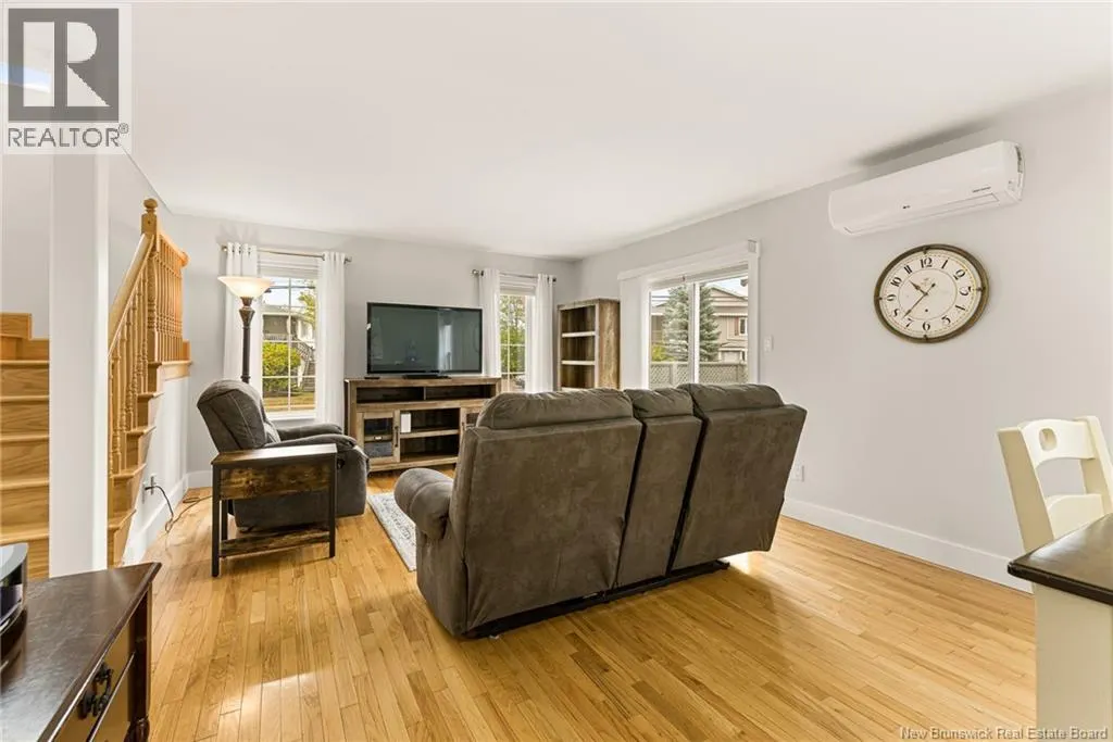 14 Firmin Crescent