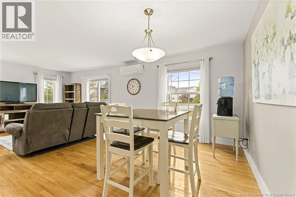 14 Firmin Crescent