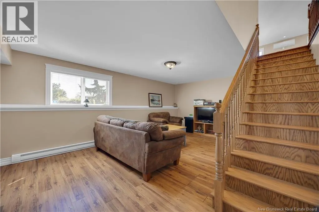19 Lakefield Court