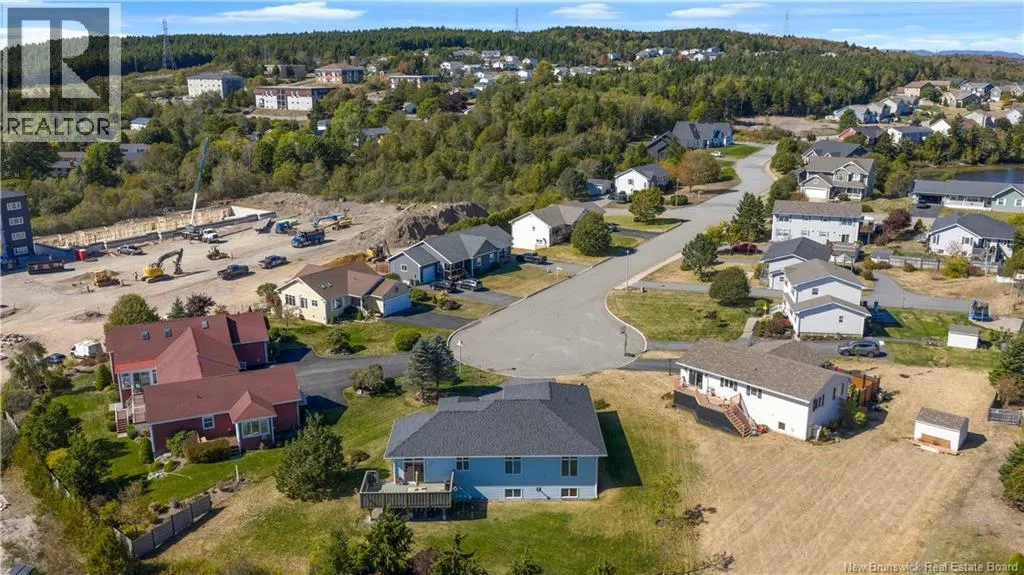 19 Lakefield Court