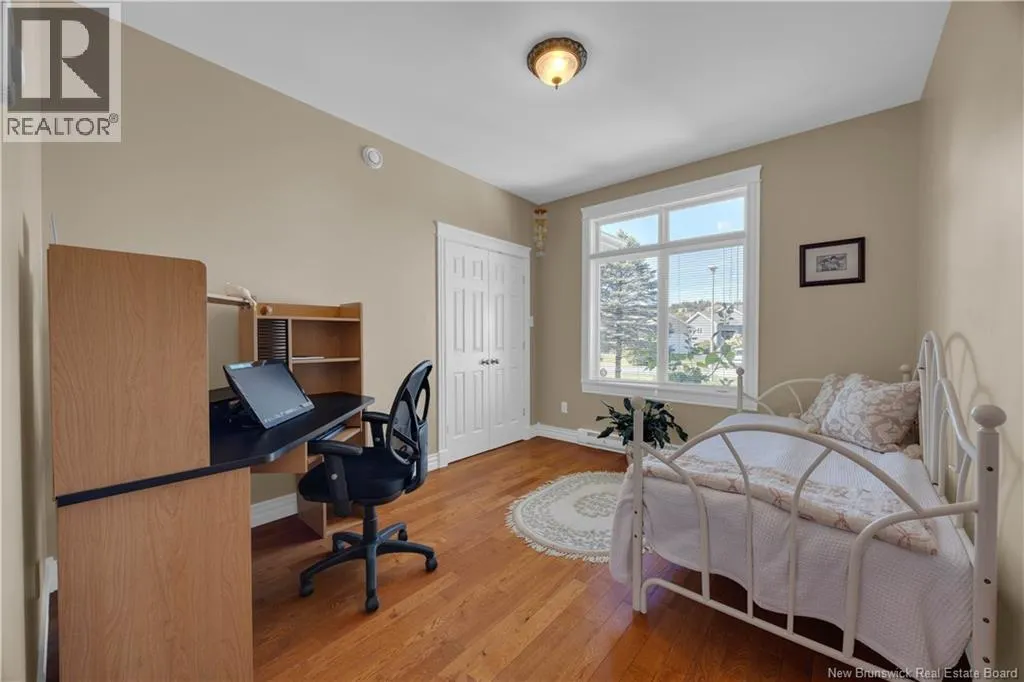 19 Lakefield Court