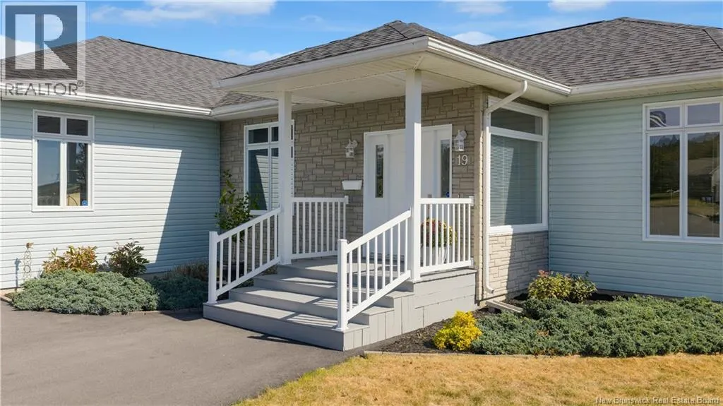 19 Lakefield Court