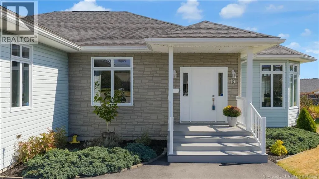 19 Lakefield Court