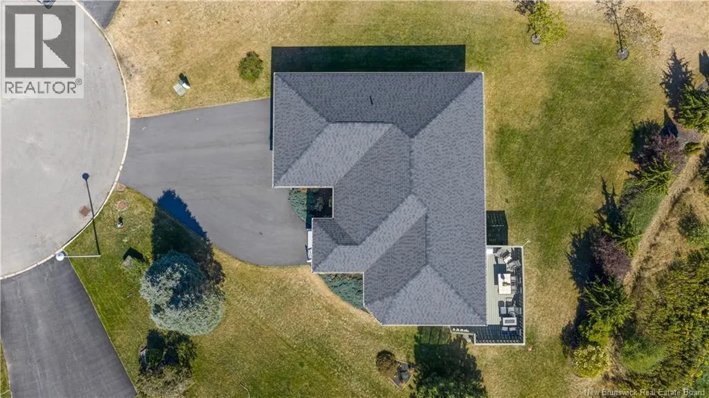 19 Lakefield Court