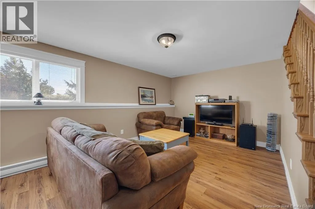 19 Lakefield Court