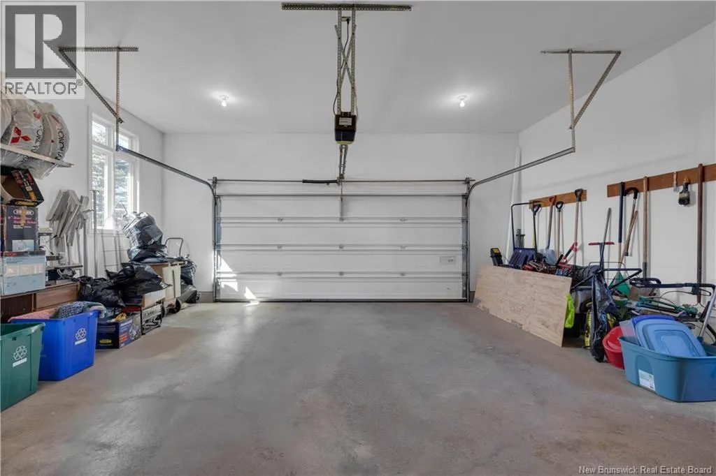 19 Lakefield Court