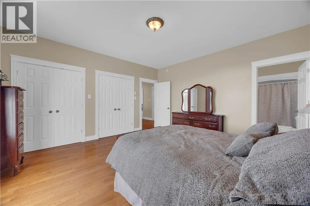 19 Lakefield Court