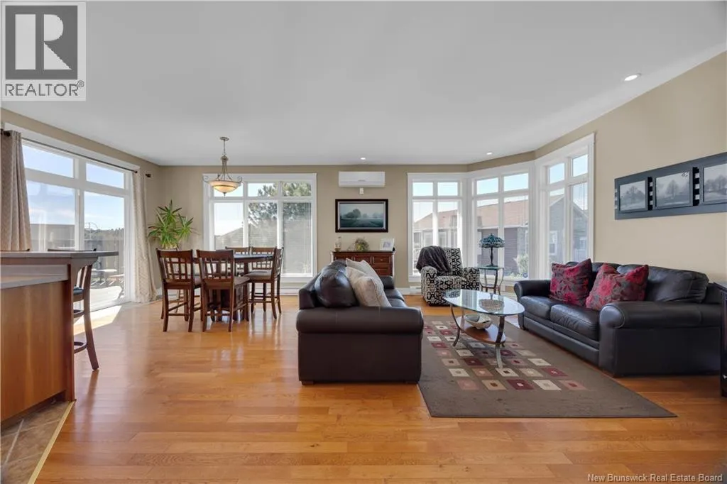 19 Lakefield Court
