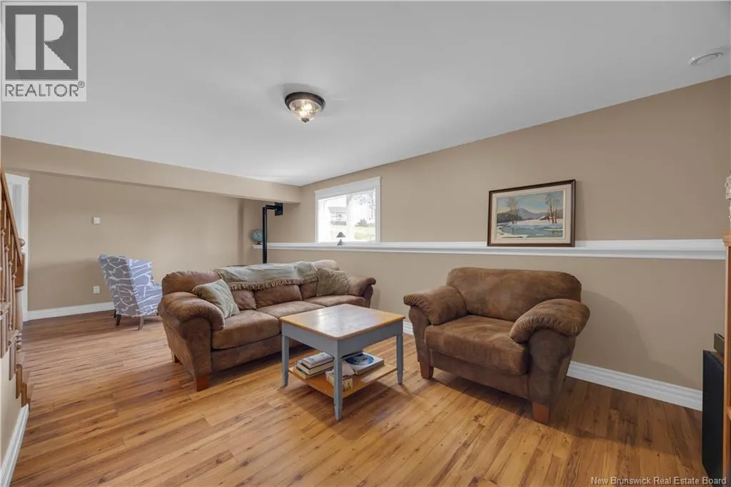 19 Lakefield Court