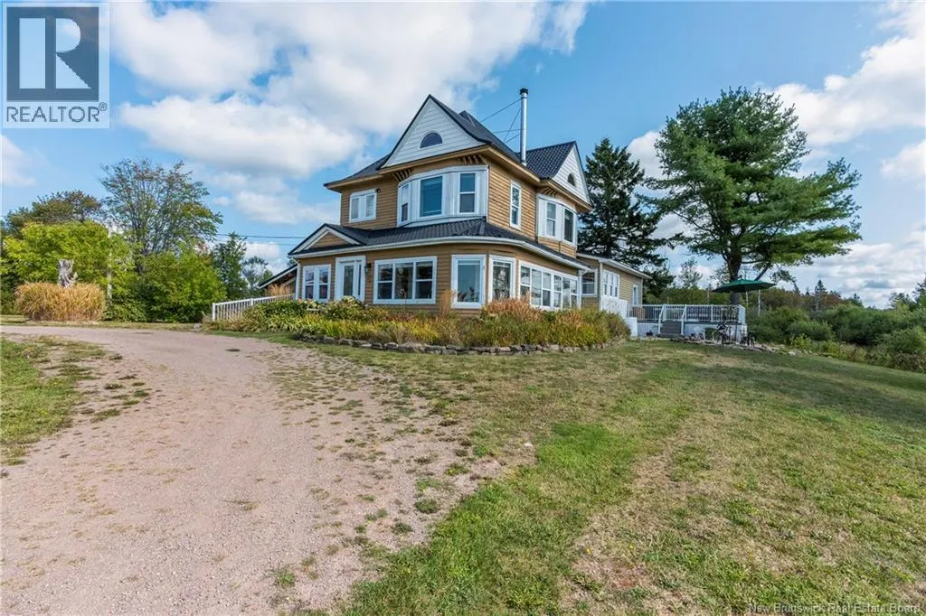 657 Royal Road