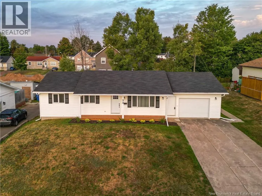 34 Mollins Crescent