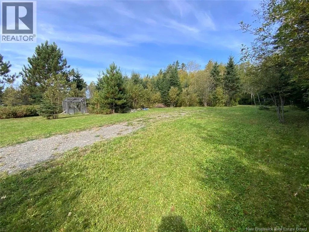 687 Toussaint Road