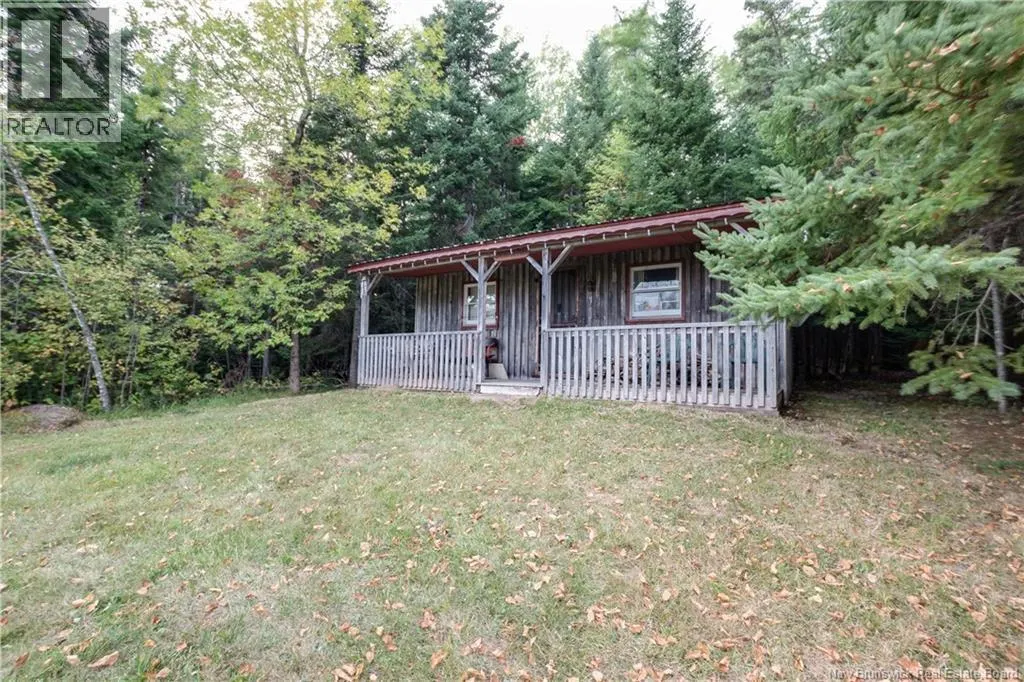 2152 Route 885